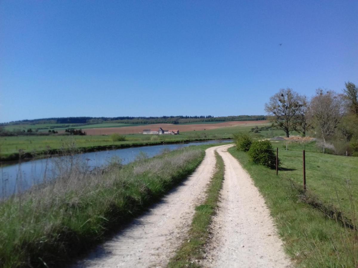 Gite Tante Aurore Et Chambres D'Hotes Chemery-Chehery Zewnętrze zdjęcie